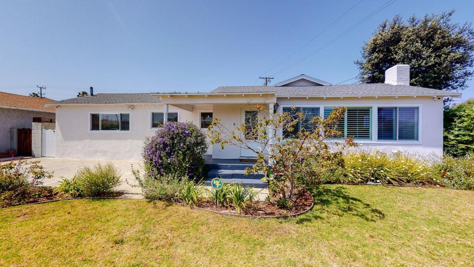 Casa vacanze Dazzling Westside 4 Bedroom Home-minutes To The Beach